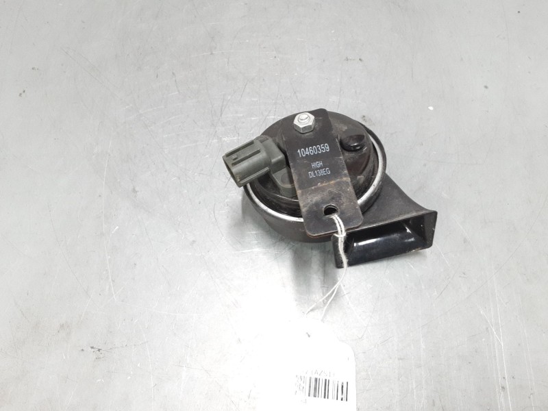 Recambio de claxon para mg zs suv (azs1) 1.0 t-gdi referencia OEM IAM 10460359  