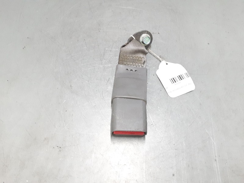 Recambio de cinturon seguridad delantero central para isuzu d-max i (tfr, tfs) 3.0 ditd (tfr85_) referencia OEM IAM   