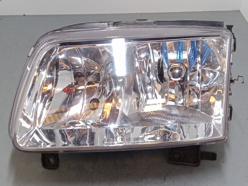 Recambio de faro izquierdo para volkswagen polo (6n2) 1.0 referencia OEM IAM   
