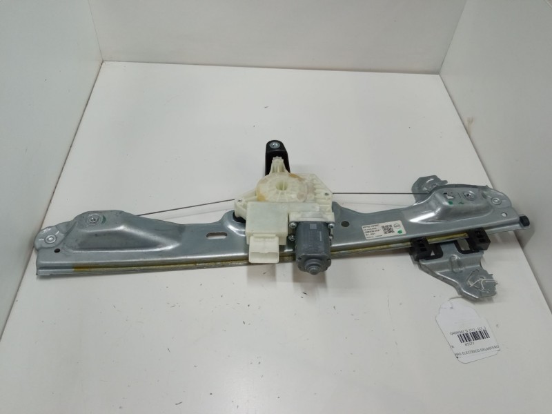 Recambio de elevalunas electrico delantero derecho para nissan qashqai ii (j11, j11_) 1.3 dig-t referencia OEM IAM 80700HV00C  