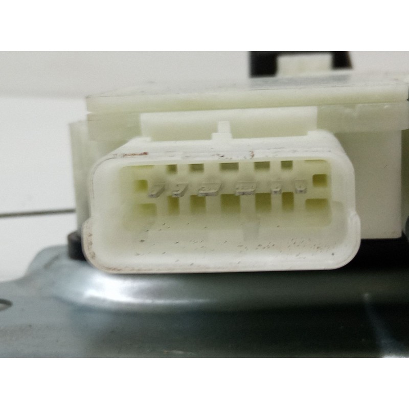 Recambio de elevalunas electrico trasero derecho para nissan qashqai ii (j11, j11_) 1.3 dig-t referencia OEM IAM 82700HV00C  