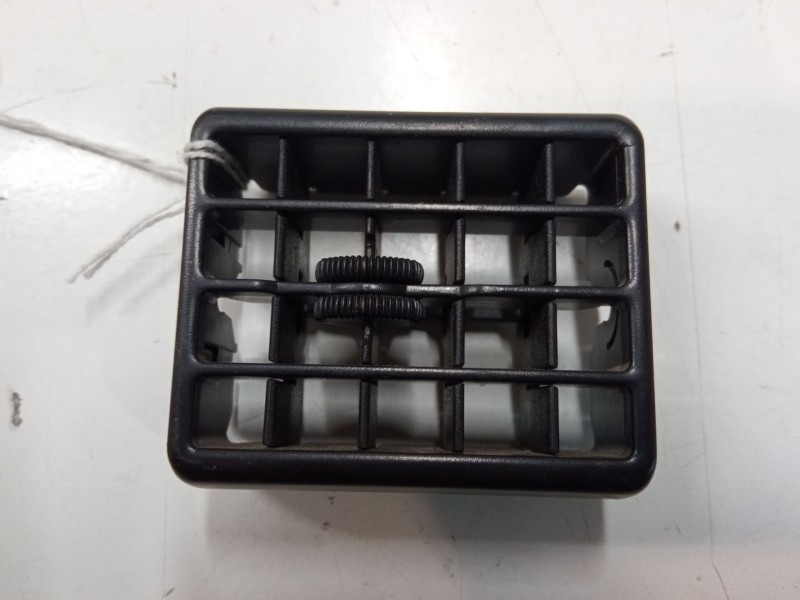 Recambio de aireador central derecho para opel kadett e hatchback (t85) 1.8 i (c08, c48, d08, d48) referencia OEM IAM   