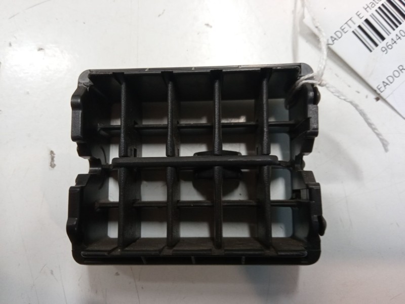 Recambio de aireador central derecho para opel kadett e hatchback (t85) 1.8 i (c08, c48, d08, d48) referencia OEM IAM   