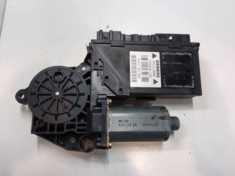 Recambio de motor elevaluna delantero izquierdo para audi a4 b6 avant (8e5) 1.9 tdi referencia OEM IAM   