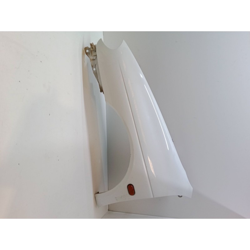 Recambio de aleta delantera izquierda para renault megane i (ba0/1_) 1.4 e (ba0e, ba0v) referencia OEM IAM   