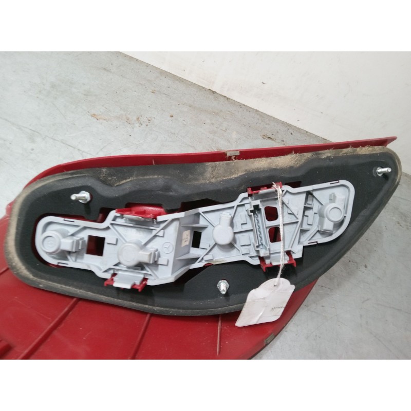 Recambio de piloto trasero derecho para mercedes-benz clase a (w169) a 170 (169.032, 169.332) referencia OEM IAM A1698201064R  