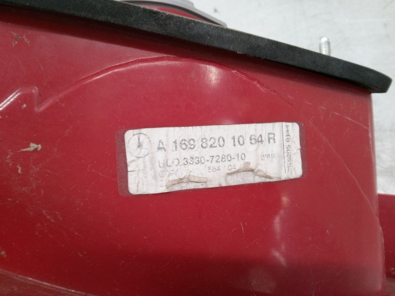 Recambio de piloto trasero derecho para mercedes-benz clase a (w169) a 170 (169.032, 169.332) referencia OEM IAM A1698201064R  