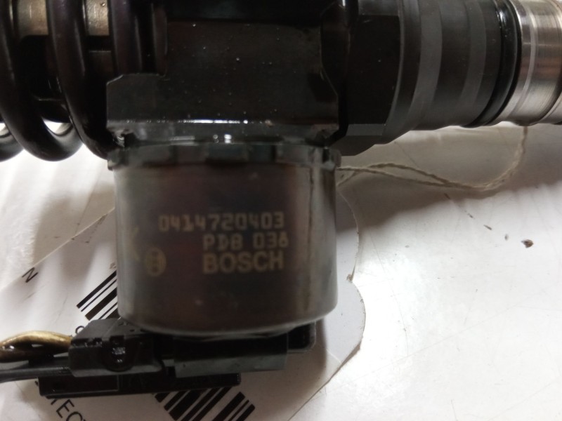 Recambio de inyector para volkswagen golf v (1k1) 2.0 tdi 16v referencia OEM IAM 0414720403  