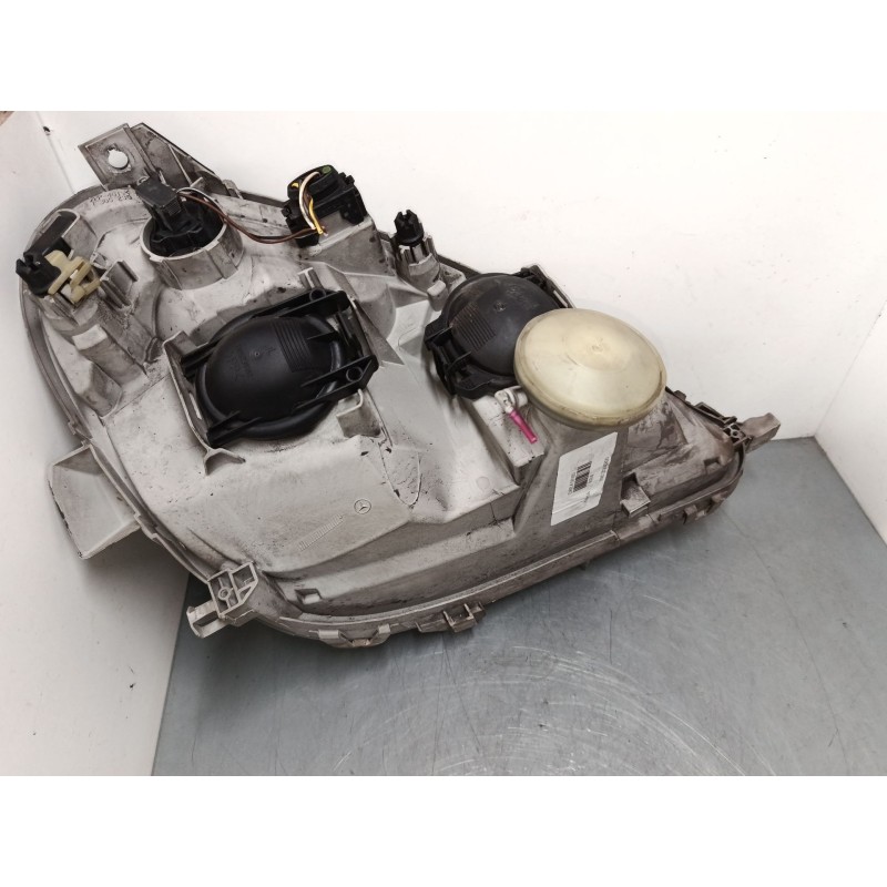 Recambio de faro izquierdo para mercedes-benz clase a (w168) a 210 (168.035, 168.135) referencia OEM IAM A1688202361  