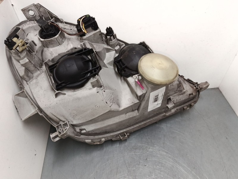 Recambio de faro izquierdo para mercedes-benz clase a (w168) a 210 (168.035, 168.135) referencia OEM IAM A1688202361  