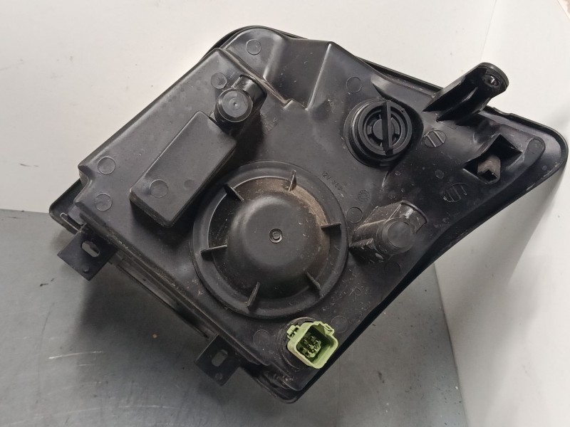 Recambio de faro derecho para ford tourneo connect 1.8 tdci referencia OEM IAM   