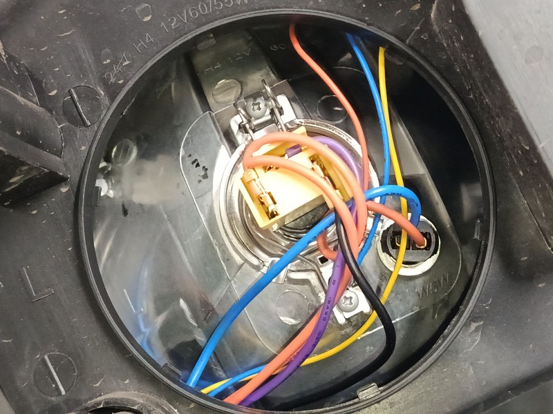 Recambio de faro izquierdo para ford tourneo connect 1.8 tdci referencia OEM IAM   