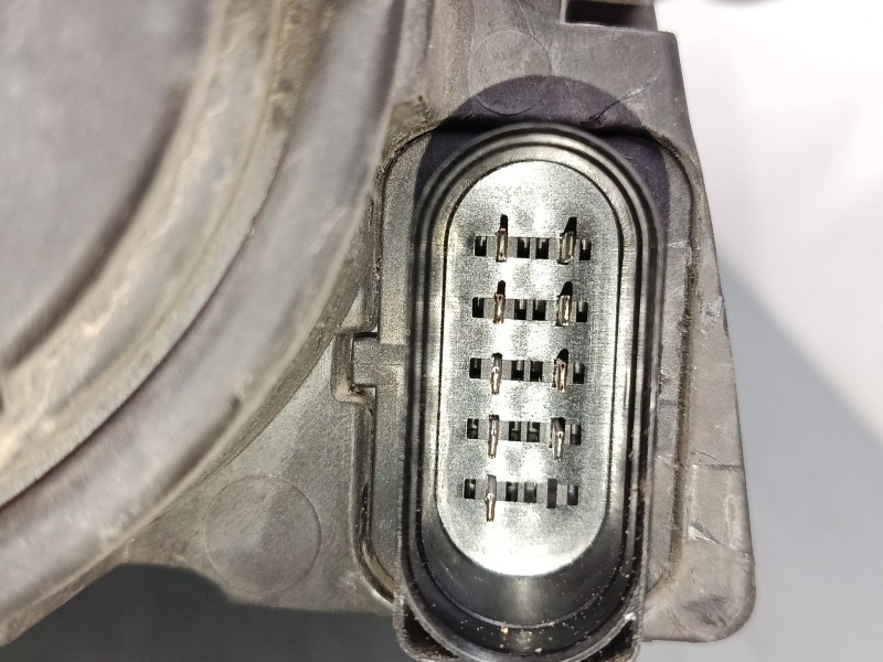 Recambio de faro izquierdo para volkswagen polo iv (9n_, 9a_) 1.4 16v referencia OEM IAM 6Q1941007AK  