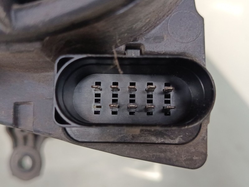 Recambio de faro derecho para volkswagen polo iv (9n_, 9a_) 1.4 16v referencia OEM IAM 6Q1941008AT  