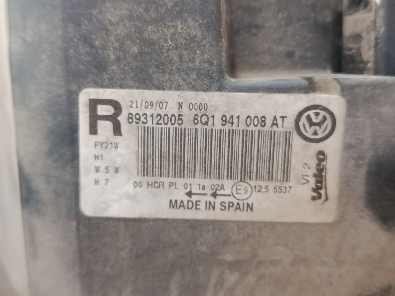 Recambio de faro derecho para volkswagen polo iv (9n_, 9a_) 1.4 16v referencia OEM IAM 6Q1941008AT  