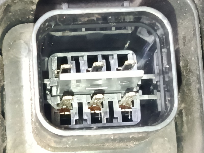 Recambio de faro derecho para hyundai tucson (jm) 2.0 referencia OEM IAM 921022EXXX  