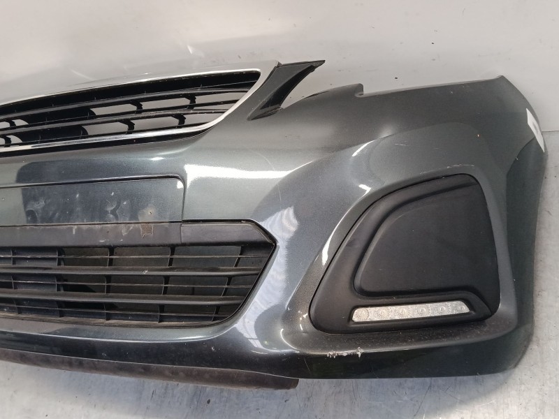Recambio de paragolpes delantero para peugeot 108 1.2 referencia OEM IAM 521190H150  