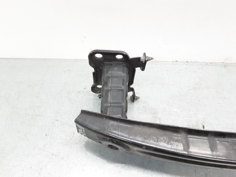 Recambio de refuerzo paragolpes delantero para skoda superb ii (3t4) 2.0 tdi 16v referencia OEM IAM   