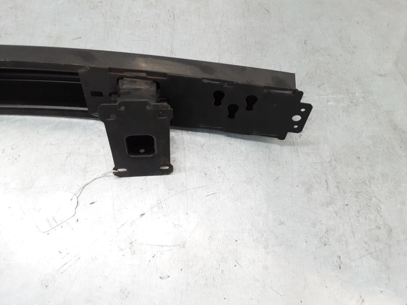 Recambio de refuerzo paragolpes delantero para land rover discovery iii (l319) 2.7 td 4x4 referencia OEM IAM   