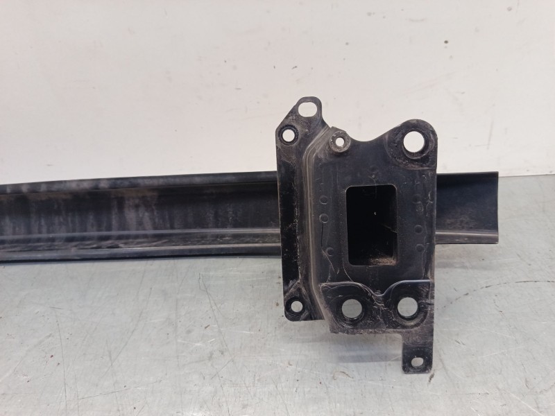 Recambio de refuerzo paragolpes delantero para volkswagen polo iv (9n_, 9a_) 1.4 16v referencia OEM IAM   