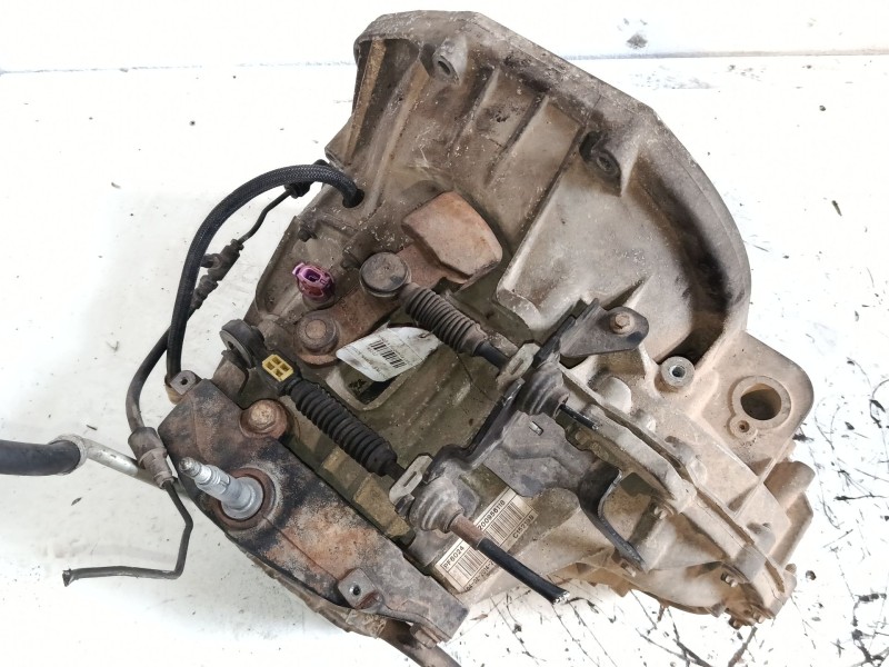 Recambio de caja de cambios manual 5 velocidades para opel vivaro a furgoneta (x83) 2.0 cdti (f7) referencia OEM IAM 8200956118 