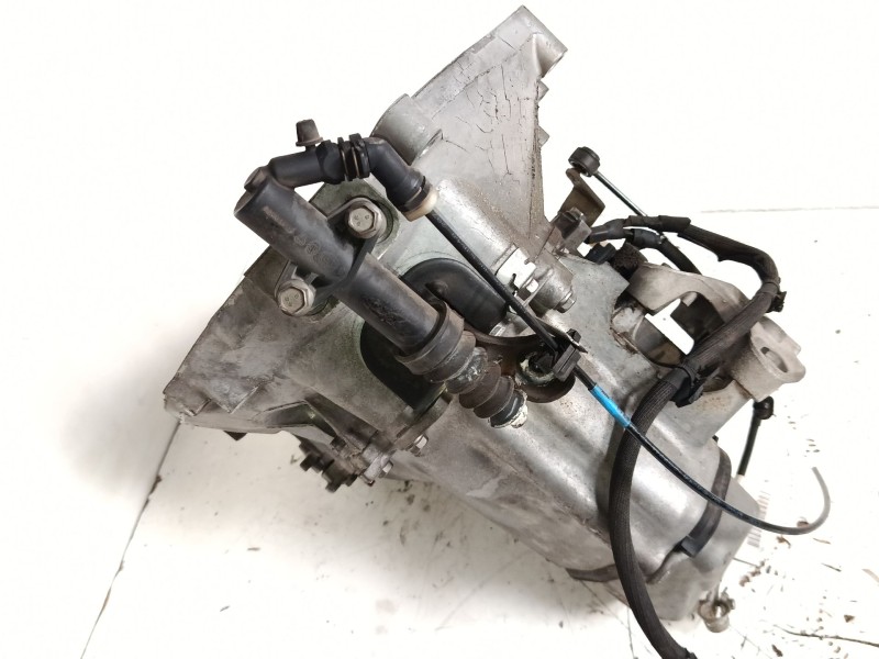 Recambio de caja de cambios manual 5 velocidades para peugeot 208 i (ca_, cc_) 1.2 vti 82 referencia OEM IAM 20CR15  