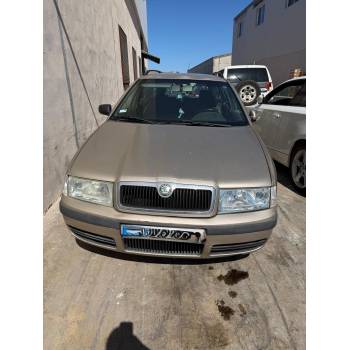 SKODA OCTAVIA I Combi (1U5) de desguace