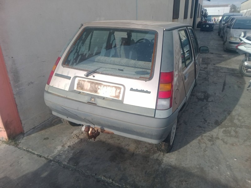 renault 5 (122_) del año 1985