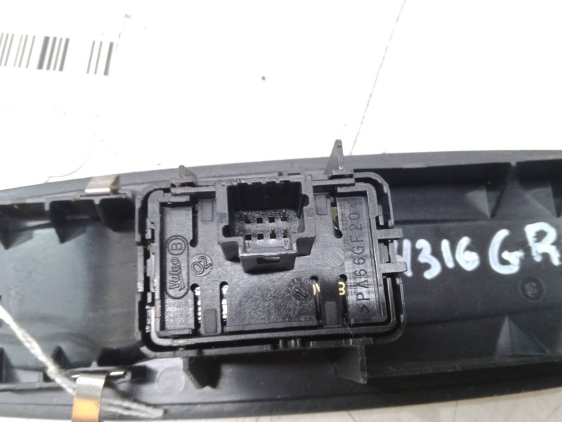 Recambio de mando elevalunas delantero derecho para renault megane iii grandtour (kz0/1) 1.5 dci (kz1m, kz1w, kz0r) referencia O