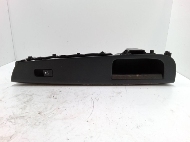 Recambio de mando elevalunas delantero derecho para kia cee´d hatchback (ed) 1.6 crdi 115 referencia OEM IAM   