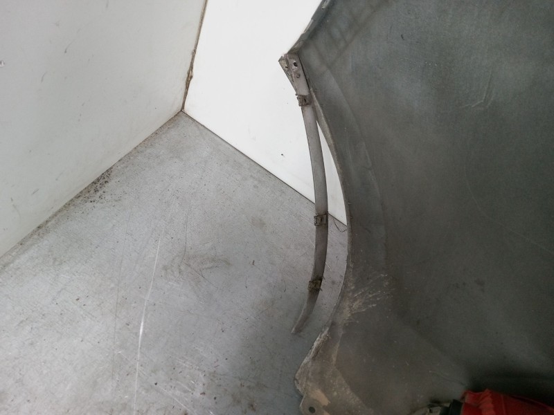 Recambio de paragolpes trasero para kia carens iv 1.7 crdi referencia OEM IAM   