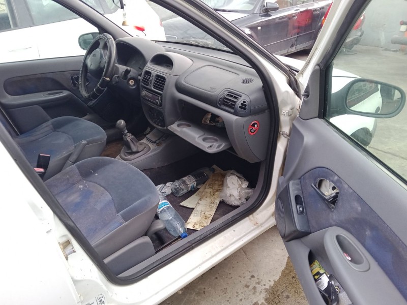 renault clio ii (bb_, cb_) del año 1999