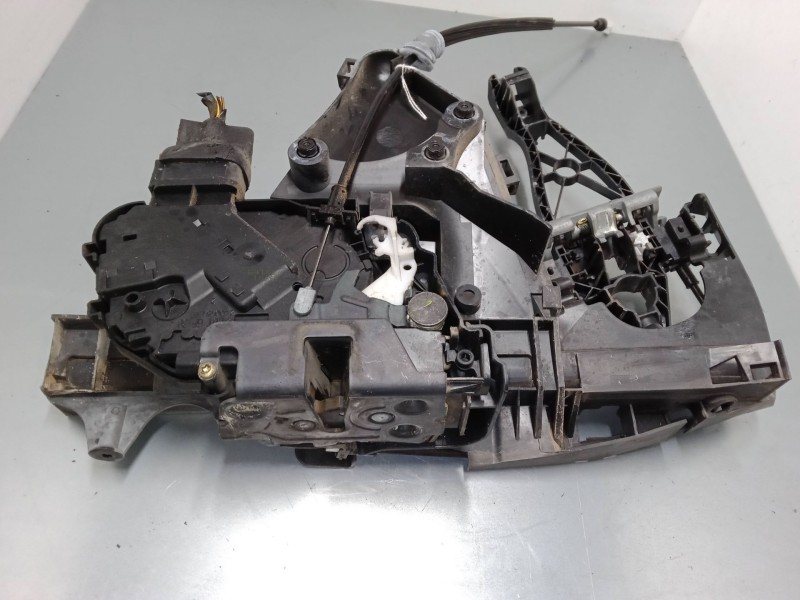 Recambio de cerradura puerta delantera derecha para volvo v50 (545) 2.0 d referencia OEM IAM   