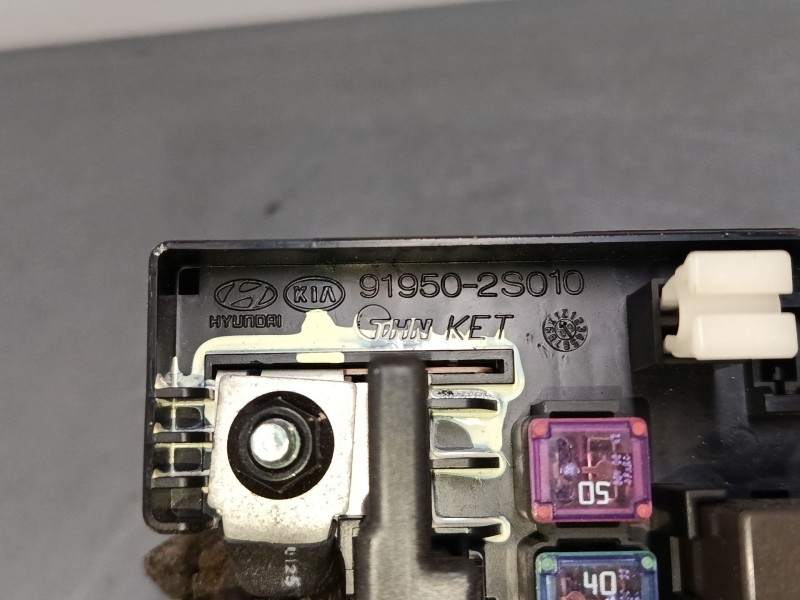 Recambio de caja reles / fusibles para hyundai ix35 (lm, el, elh) 2.0 crdi referencia OEM IAM 919502S010  