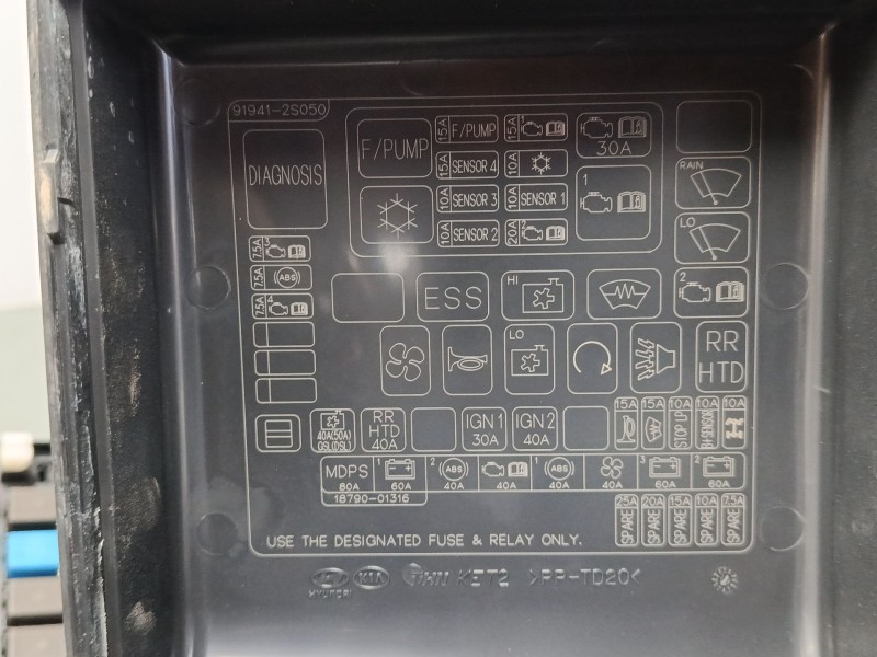 Recambio de caja reles / fusibles para hyundai ix35 (lm, el, elh) 2.0 crdi referencia OEM IAM 919502S010  