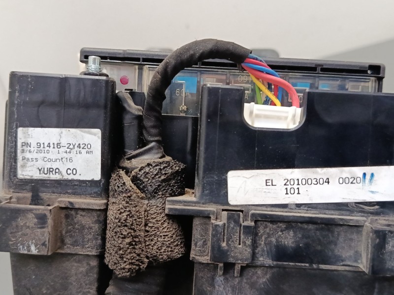 Recambio de caja reles / fusibles para hyundai ix35 (lm, el, elh) 2.0 crdi referencia OEM IAM 919502S010  