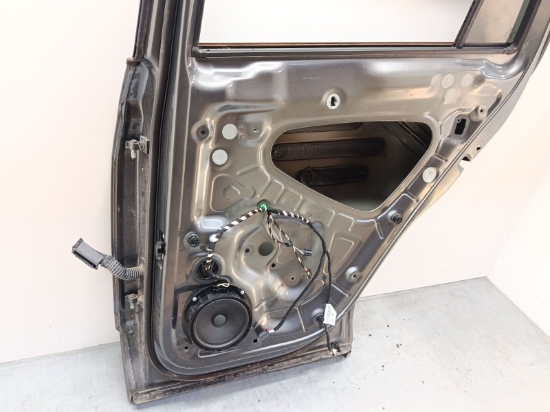 Recambio de puerta trasera derecha para volkswagen tiguan (ad1, ax1) 2.0 tdi referencia OEM IAM   