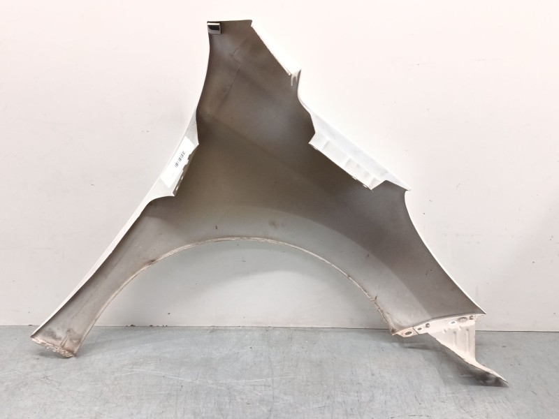 Recambio de aleta delantera izquierda para peugeot 207/207+ (wa_, wc_) 1.6 hdi referencia OEM IAM   