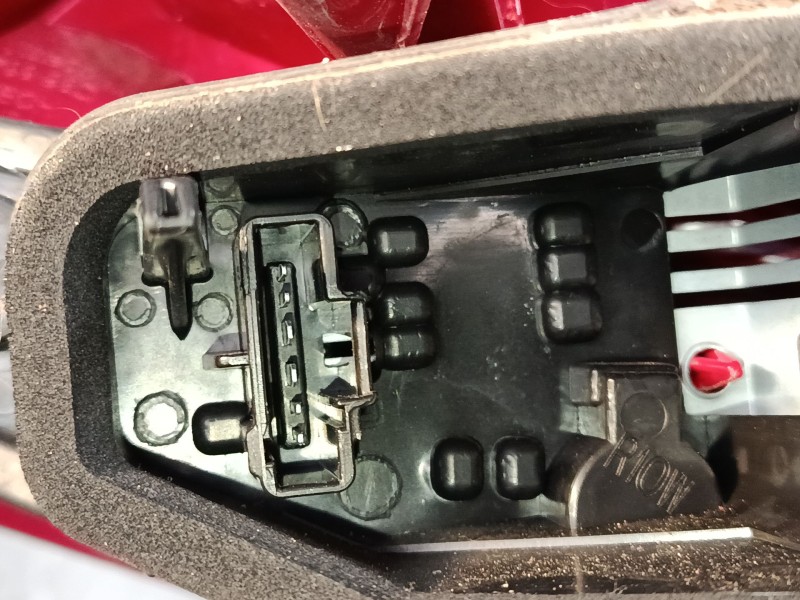 Recambio de piloto trasero izquierdo para peugeot 207/207+ (wa_, wc_) 1.6 hdi referencia OEM IAM VP9PFX13405A  