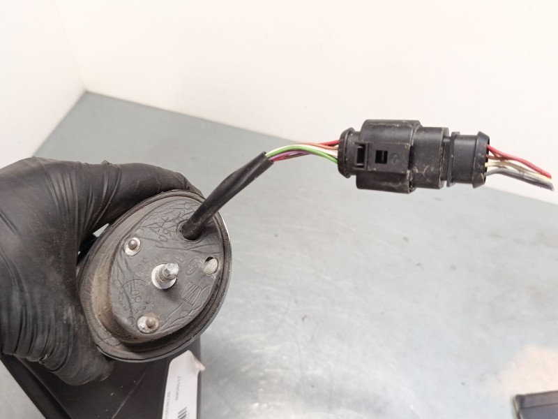 Recambio de retrovisor electrico izquierdo para seat leon (1p1) 1.9 tdi referencia OEM IAM   