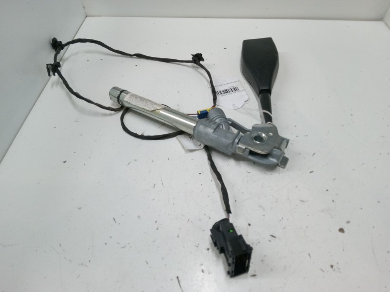 Recambio de anclaje cinturon delantero derecho para renault kangoo be bop (kw0/1_) 1.5 dci 75 referencia OEM IAM   