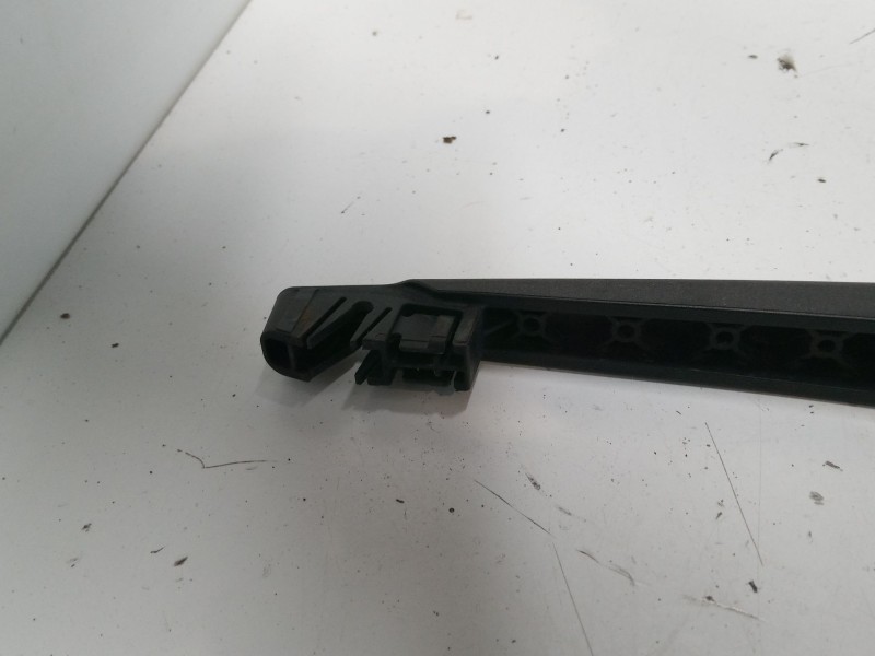 Recambio de brazo limpia trasero para peugeot 207/207+ (wa_, wc_) 1.4 16v referencia OEM IAM   