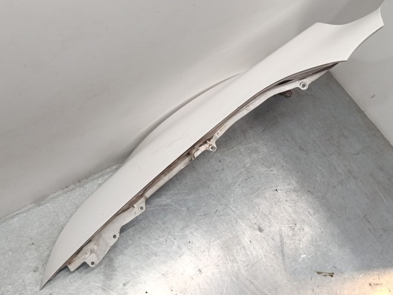 Recambio de aleta delantera derecha para skoda superb ii (3t4) 2.0 tdi 16v referencia OEM IAM   