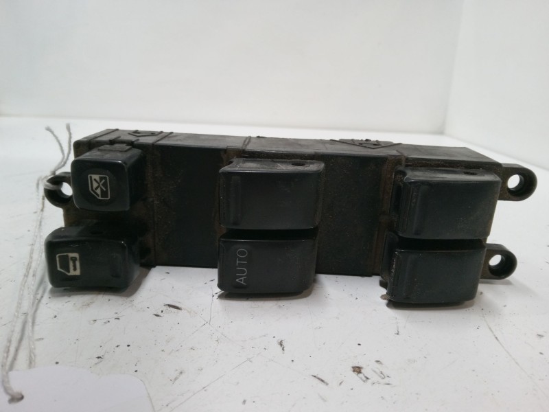Recambio de mando elevalunas delantero izquierdo para nissan almera ii hatchback (n16) 2.2 di referencia OEM IAM   