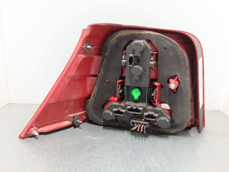 Recambio de piloto trasero derecho para volkswagen golf iv (1j1) 1.9 sdi referencia OEM IAM   