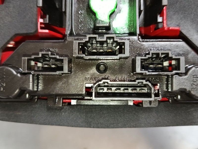 Recambio de piloto trasero izquierdo para volkswagen golf iv (1j1) 1.9 sdi referencia OEM IAM   