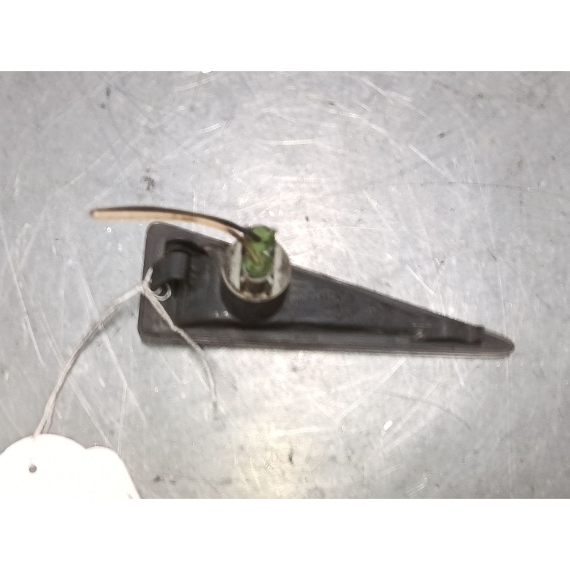 Recambio de intermitente lateral derecho para renault megane ii (bm0/1_, cm0/1_) 1.5 dci (bm1e, cm1e) referencia OEM IAM   