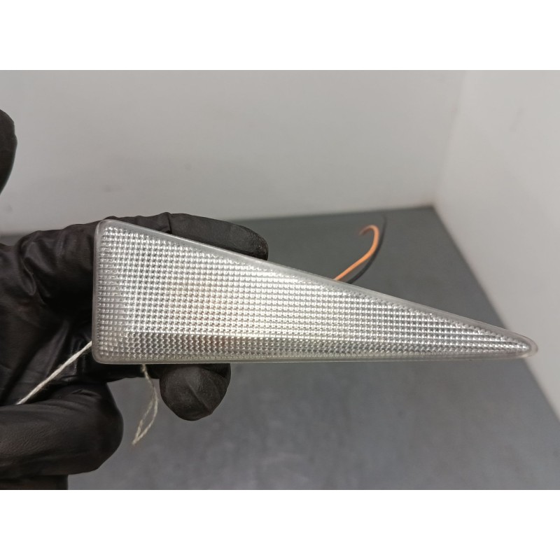 Recambio de intermitente lateral izquierdo para renault megane ii (bm0/1_, cm0/1_) 1.5 dci (bm1e, cm1e) referencia OEM IAM   