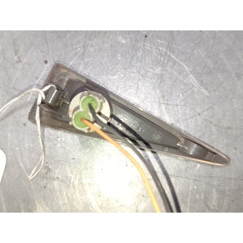 Recambio de intermitente lateral izquierdo para renault megane ii (bm0/1_, cm0/1_) 1.5 dci (bm1e, cm1e) referencia OEM IAM   
