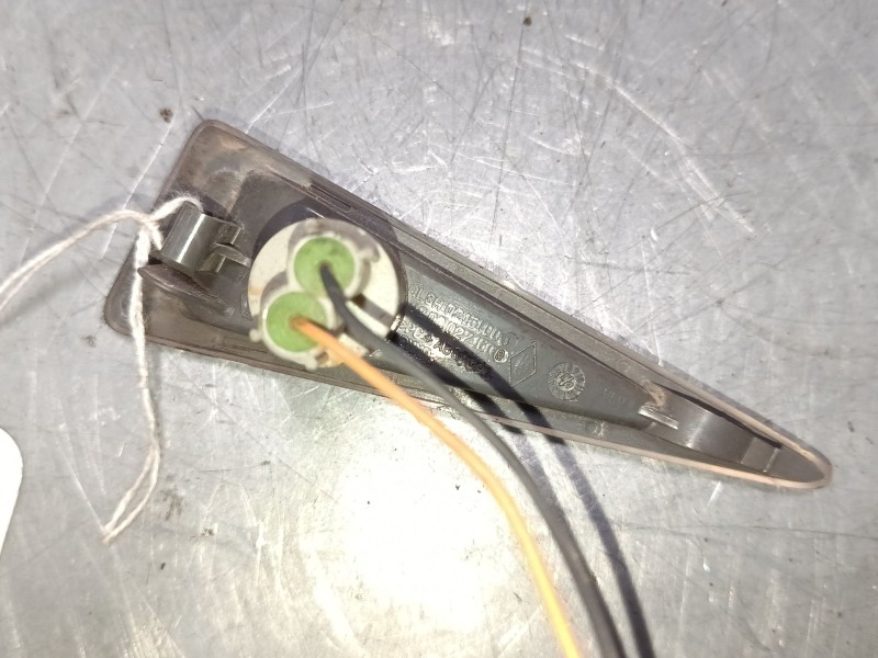 Recambio de intermitente lateral izquierdo para renault megane ii (bm0/1_, cm0/1_) 1.5 dci (bm1e, cm1e) referencia OEM IAM   